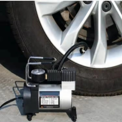 Portable High Pressure  Metal Car Air Compressor With Watch And Cloth Bag
